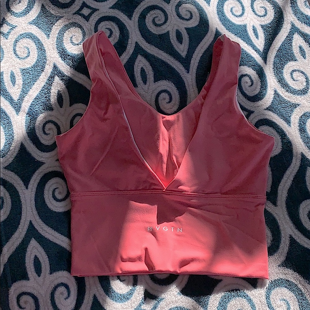 NVGTN BRIGHT PINK SPORTS BRA
